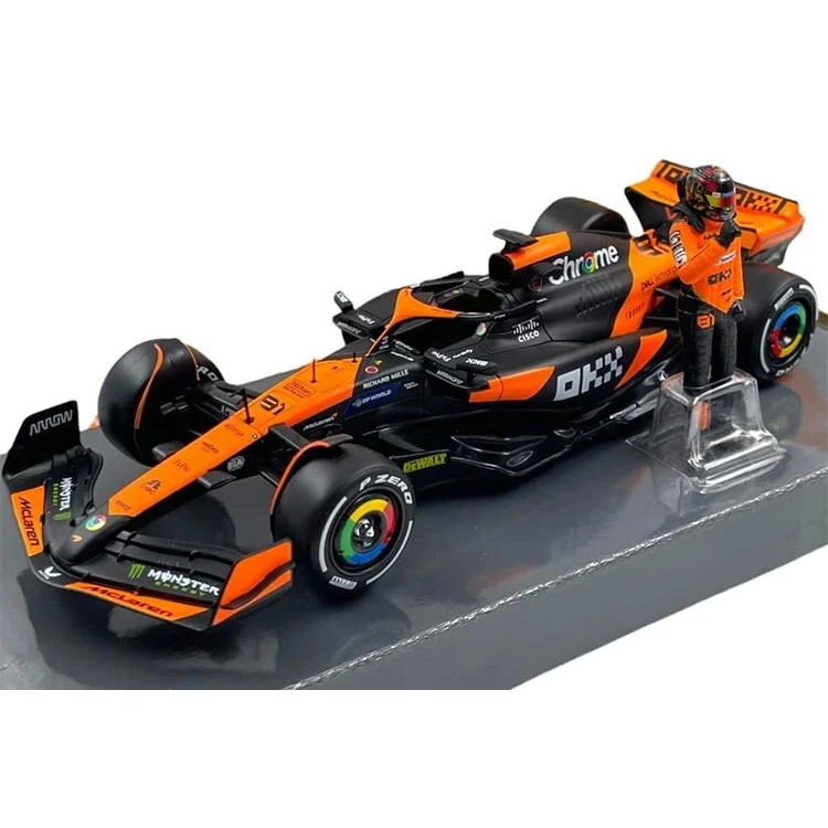 Bbuargo 1:24 Formula 1 Mclaren MCL38 with Oscar Piastri Figure - Image 4