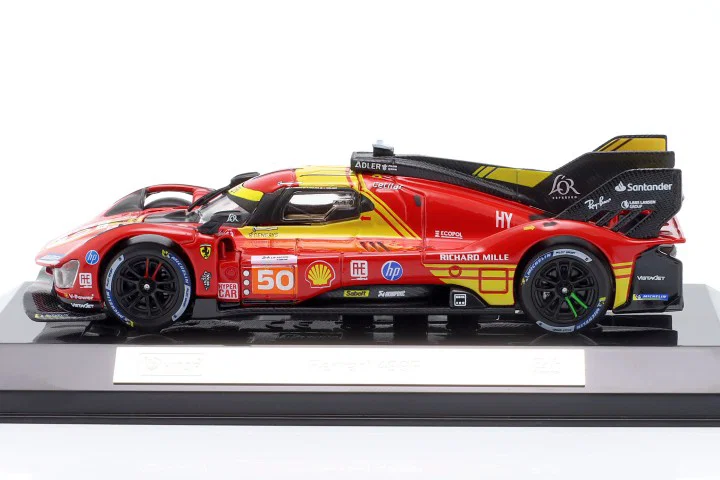 Bburago 1:43 Ferrari 499P in Acrylic Case - Image 2